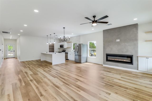 21415 Highland Lake DR, Lago Vista, TX 78645