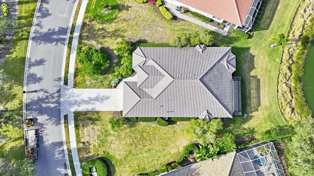 7029 LENNOX PLACE, University Park, FL 34201