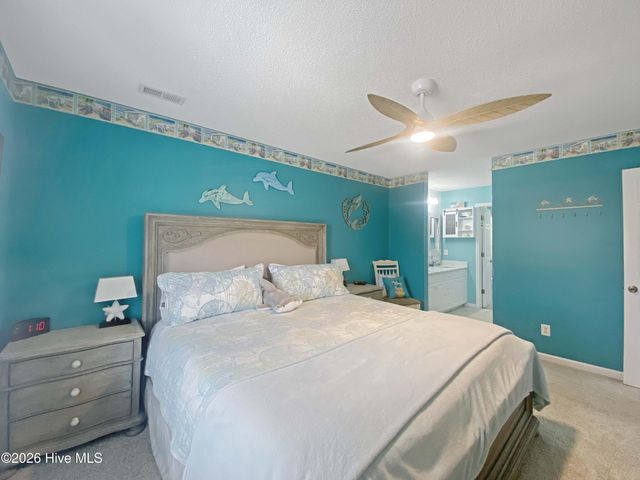 102 NE 21st Street, Oak Island, NC 28465