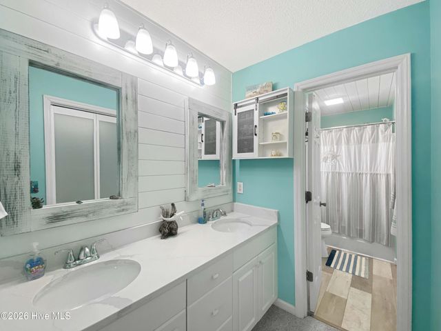 102 NE 21st Street, Oak Island, NC 28465