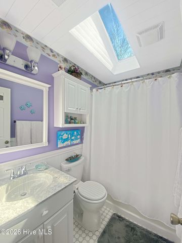 102 NE 21st Street, Oak Island, NC 28465