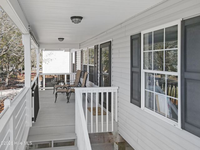 102 NE 21st Street, Oak Island, NC 28465