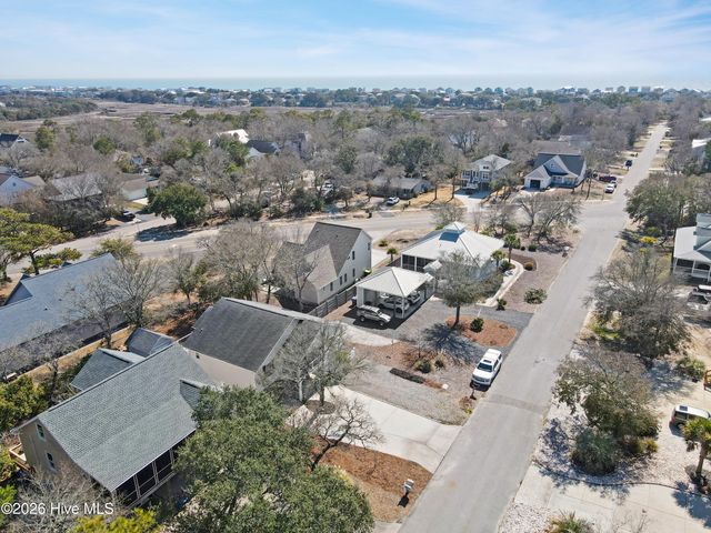 102 NE 21st Street, Oak Island, NC 28465