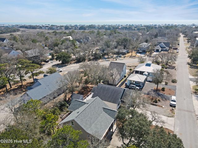 102 NE 21st Street, Oak Island, NC 28465