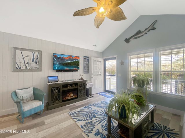 102 NE 21st Street, Oak Island, NC 28465