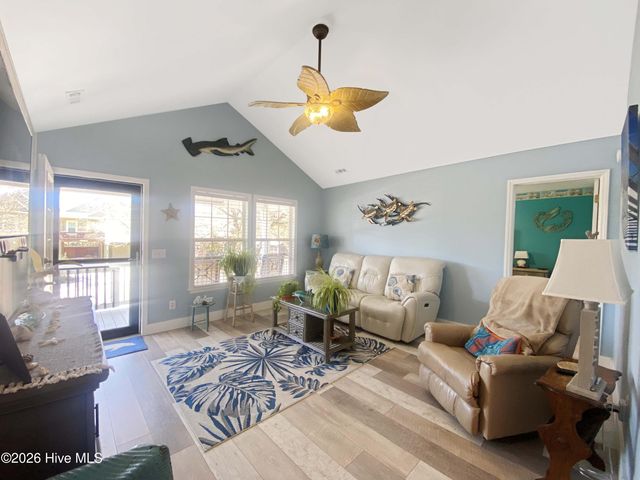 102 NE 21st Street, Oak Island, NC 28465