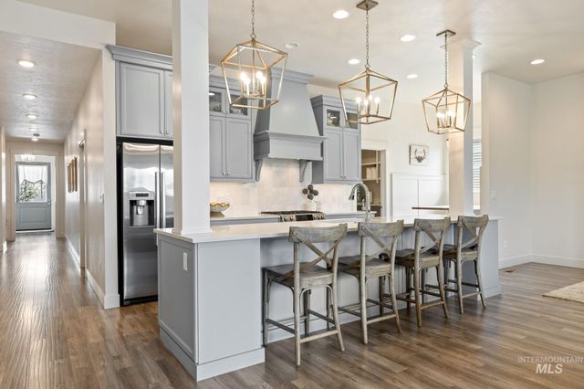 6769 S Kirra Ave, Boise, ID 83709