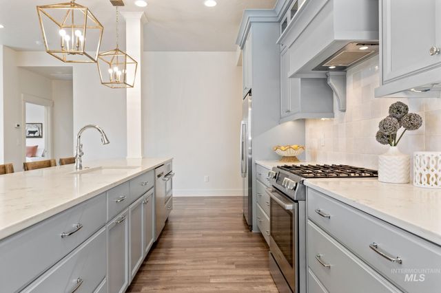 6769 S Kirra Ave, Boise, ID 83709