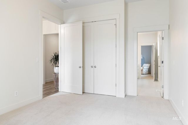 6769 S Kirra Ave, Boise, ID 83709