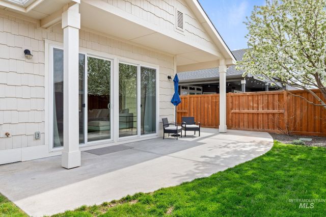 6769 S Kirra Ave, Boise, ID 83709