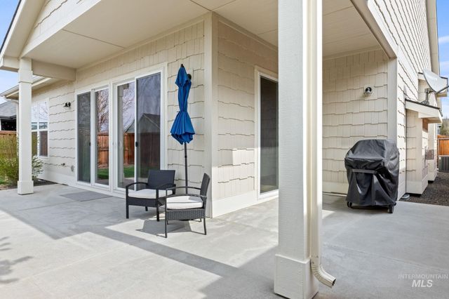 6769 S Kirra Ave, Boise, ID 83709