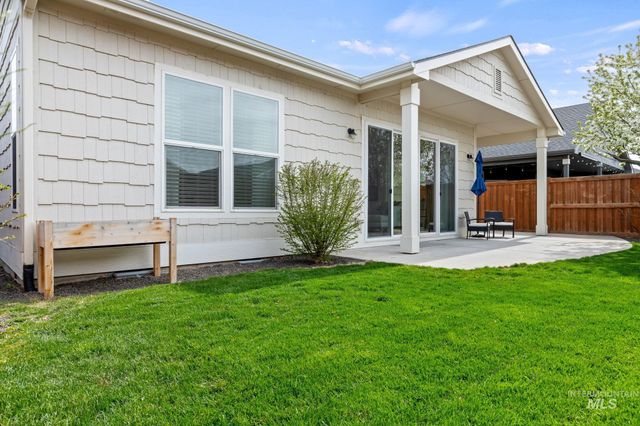 6769 S Kirra Ave, Boise, ID 83709