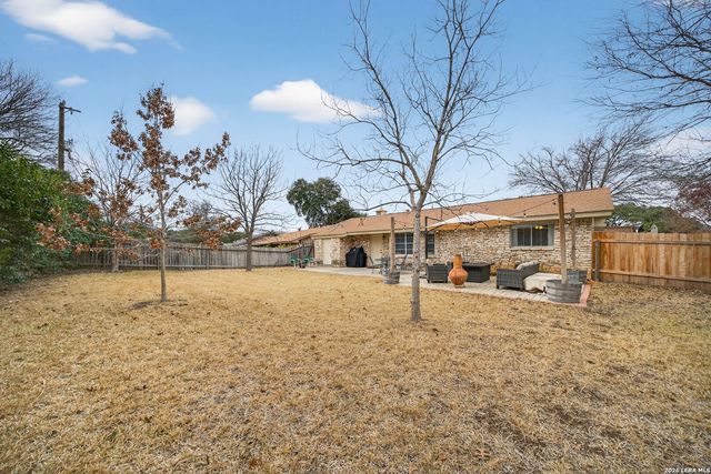 3422 Triola Dr, San Antonio, TX 78230