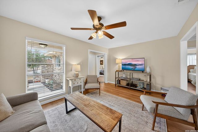 3422 Triola Dr, San Antonio, TX 78230