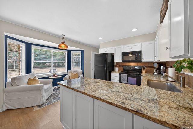 3422 Triola Dr, San Antonio, TX 78230