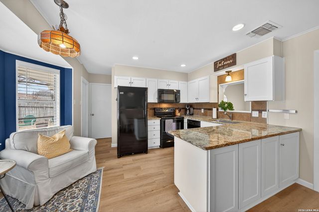 3422 Triola Dr, San Antonio, TX 78230