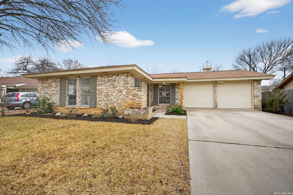 3422 Triola Dr, San Antonio, TX 78230