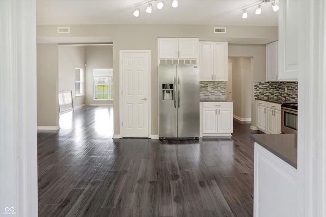 7820 Bombay Lane, Indianapolis, IN 46239