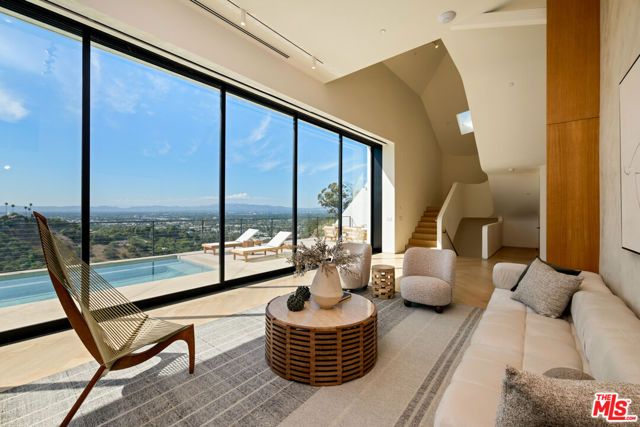 3699 Alta Mesa Drive, Studio City (los Angeles), CA 91604