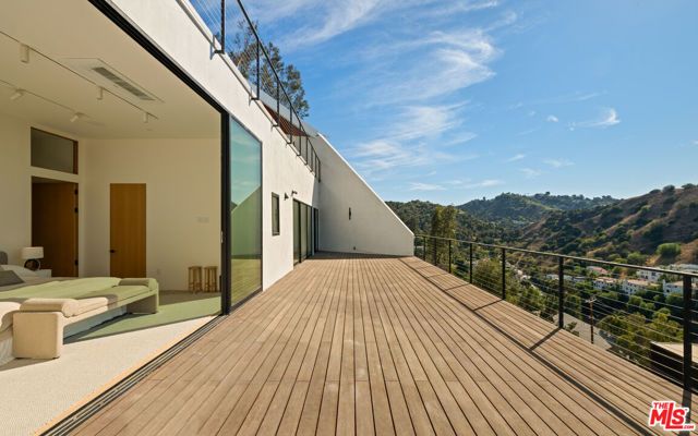 3699 Alta Mesa Drive, Studio City (los Angeles), CA 91604