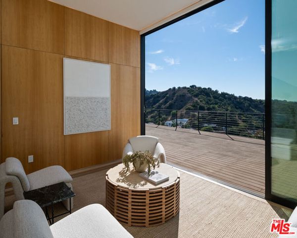 3699 Alta Mesa Drive, Studio City (los Angeles), CA 91604