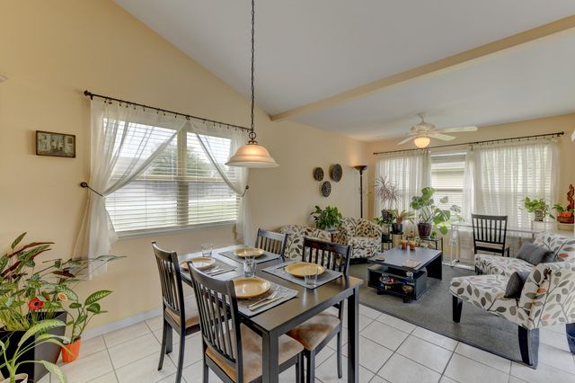 2028 Wildwood Circle, Highland, IN 46322