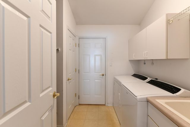 2028 Wildwood Circle, Highland, IN 46322
