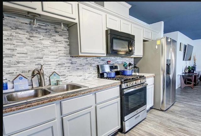 641 4th Street, San Leon, TX 77539