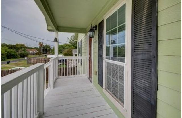 641 4th Street, San Leon, TX 77539