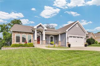 1402 Norfolk Drive, Harrisonville, MO 64701