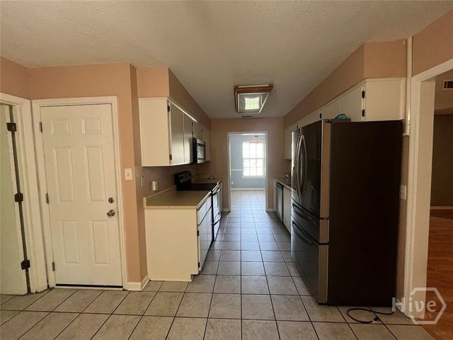 4 Mulberry Court, Savannah, GA 31406