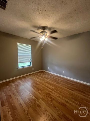 4 Mulberry Court, Savannah, GA 31406