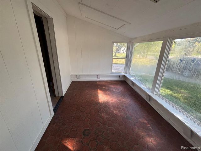 37840 Utica Road, Sterling Heights, MI 48312