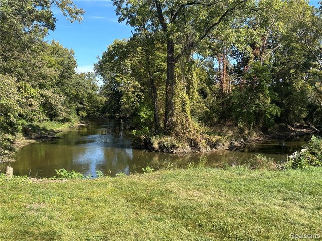 37840 Utica Road, Sterling Heights, MI 48312