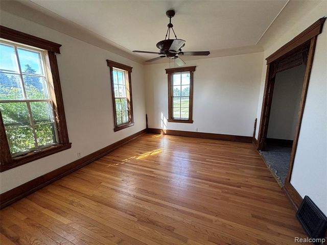 37840 Utica Road, Sterling Heights, MI 48312