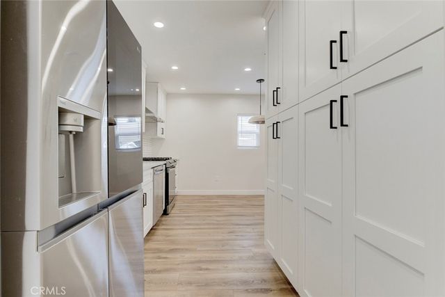 19001 Community, Northridge, CA 91324