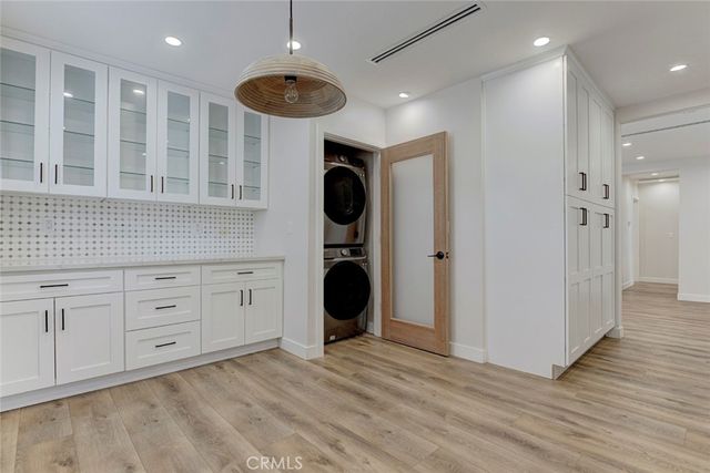 19001 Community, Northridge, CA 91324