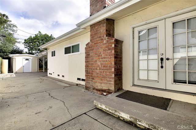 19001 Community, Northridge, CA 91324