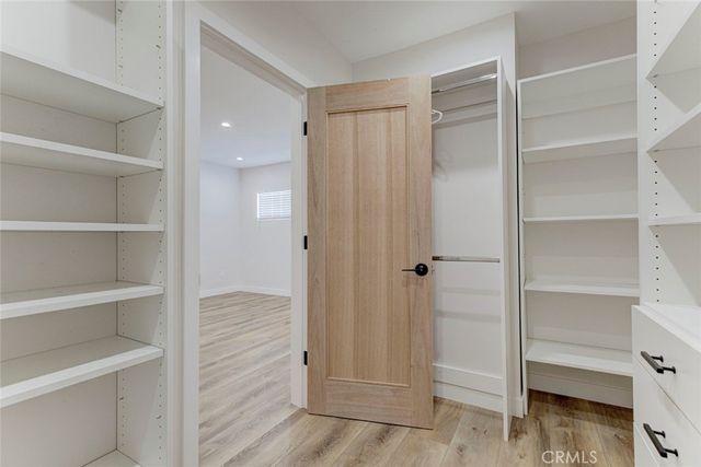 19001 Community, Northridge, CA 91324