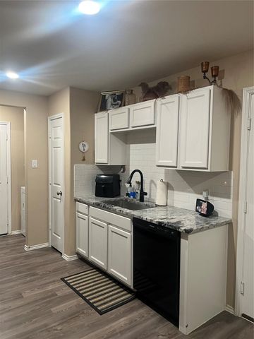 4307 Sand Pebble Lane, Baytown, TX 77521