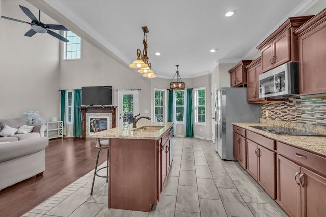 854 Winslow St, Clarksville, TN 37042