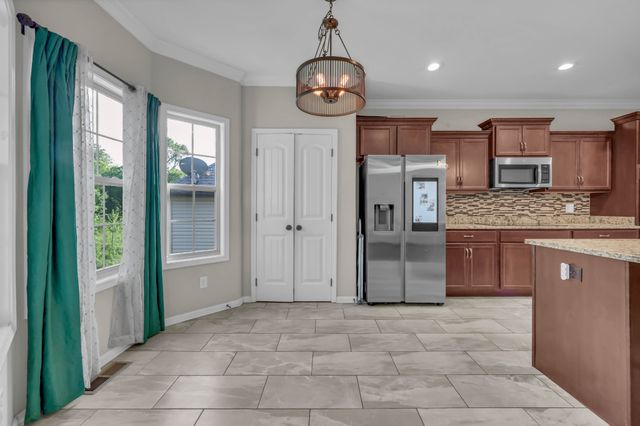 854 Winslow St, Clarksville, TN 37042