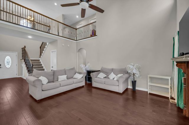 854 Winslow St, Clarksville, TN 37042