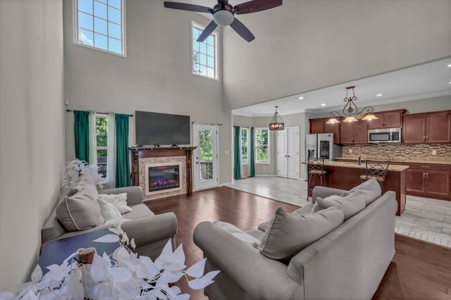 854 Winslow St, Clarksville, TN 37042