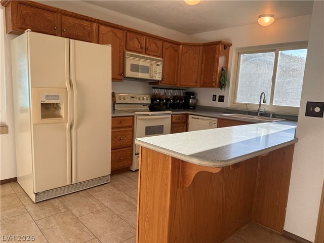 5829 Halfmoon Way, Las Vegas, NV 89108