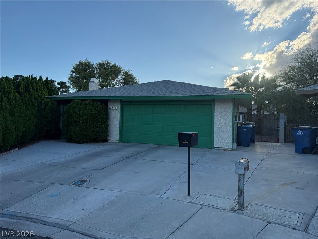 5829 Halfmoon Way, Las Vegas, NV 89108 — photo 3
