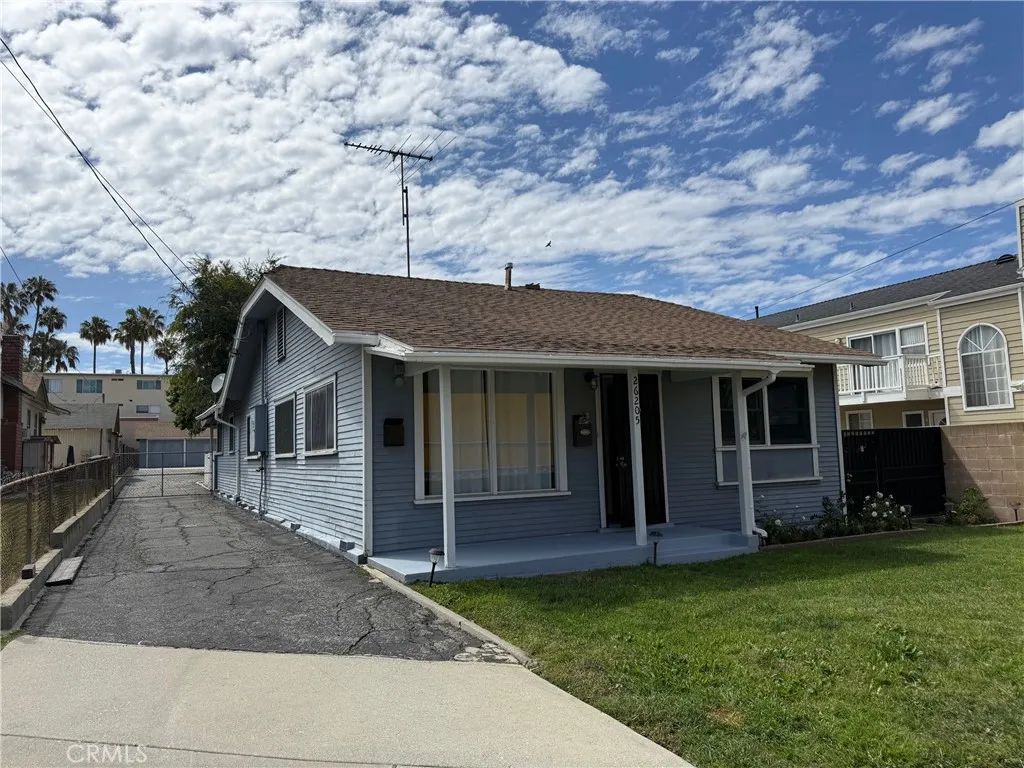 26205 Oak Street, Lomita, CA 90717