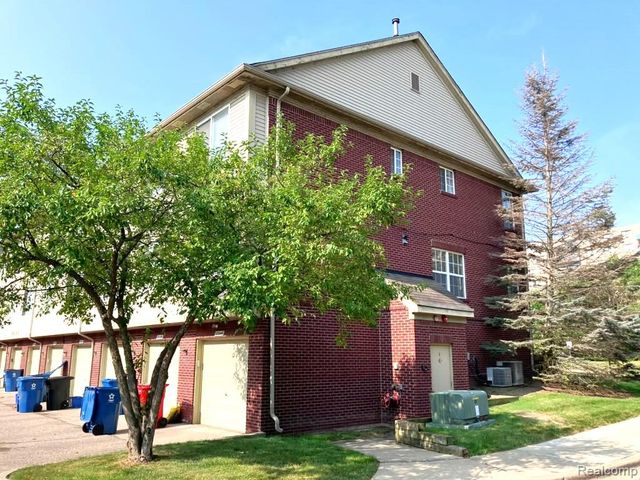 23338 Poplar Drive, Southfield, MI 48075