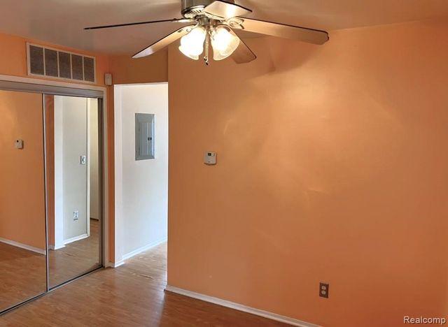 23338 Poplar Drive, Southfield, MI 48075