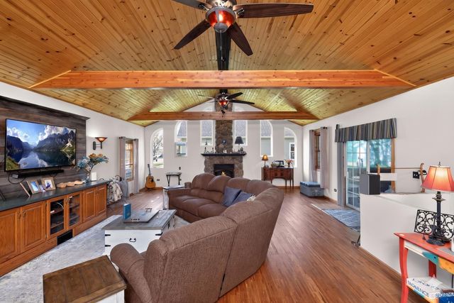 61258 Quinnesec Road, Cassopolis, MI 49031